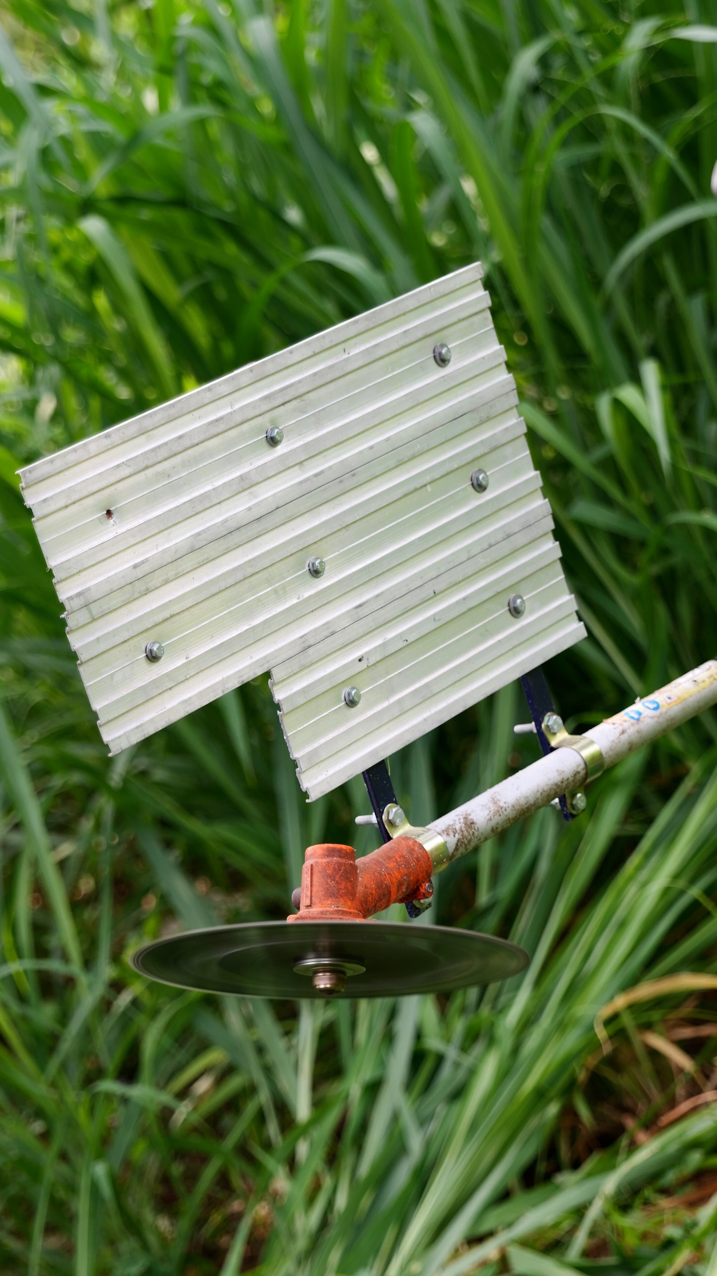 Aluminium brush cutter frame